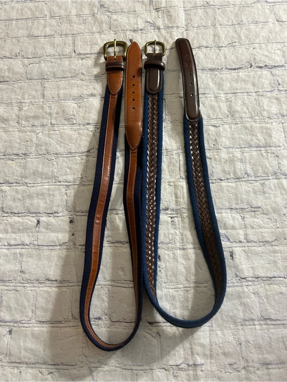 ROUNDTREE & YORK NAVY/BROWN BRASS BUCKLE AND NAVY WITH BROWN BRAIDED MEN BELTS